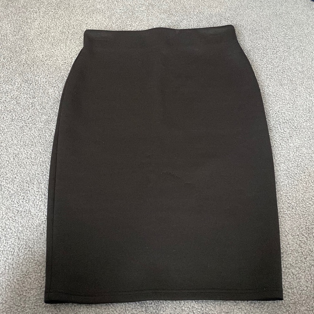Black pencil skirt